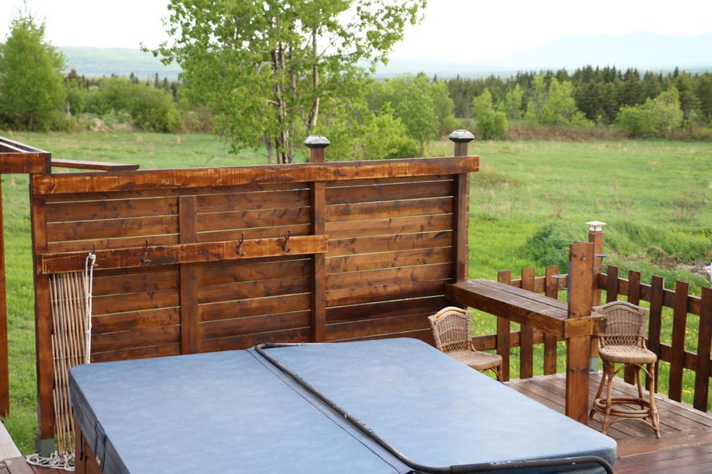 Maison Du Mont-Megantic Spa A L'Annee Lac-Megantic Ngoại thất bức ảnh